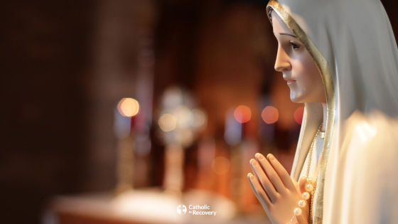 Encountering Mary’s Motherly Love in Eucharistic Adoration